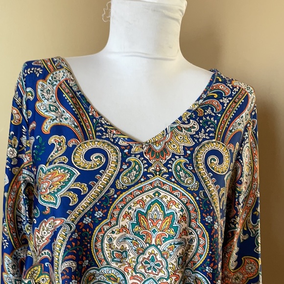 Blouse- Woman’s Floral Print New With Tags-Large - Picture 2 of 6